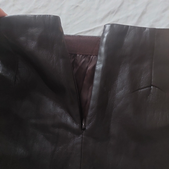 Aritzia Sunday Best Dark Brown Mini Leather Skirt Slit - Picture 4 of 9